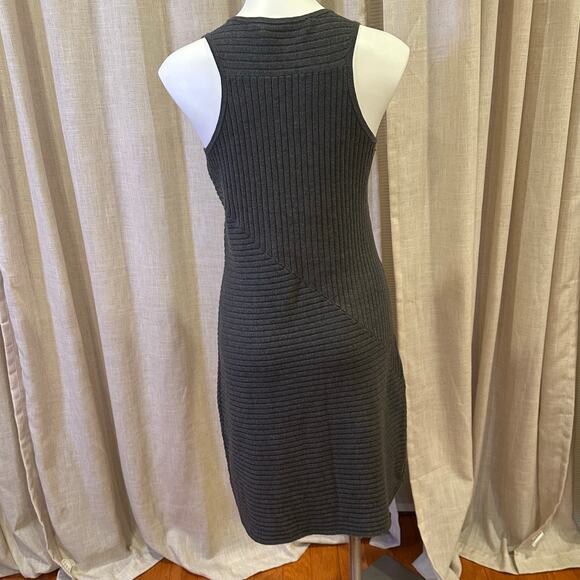 Athleta Grey Knit Sleeveless Sweater Dress sz M Ananada Dress - Picture 9 of 12